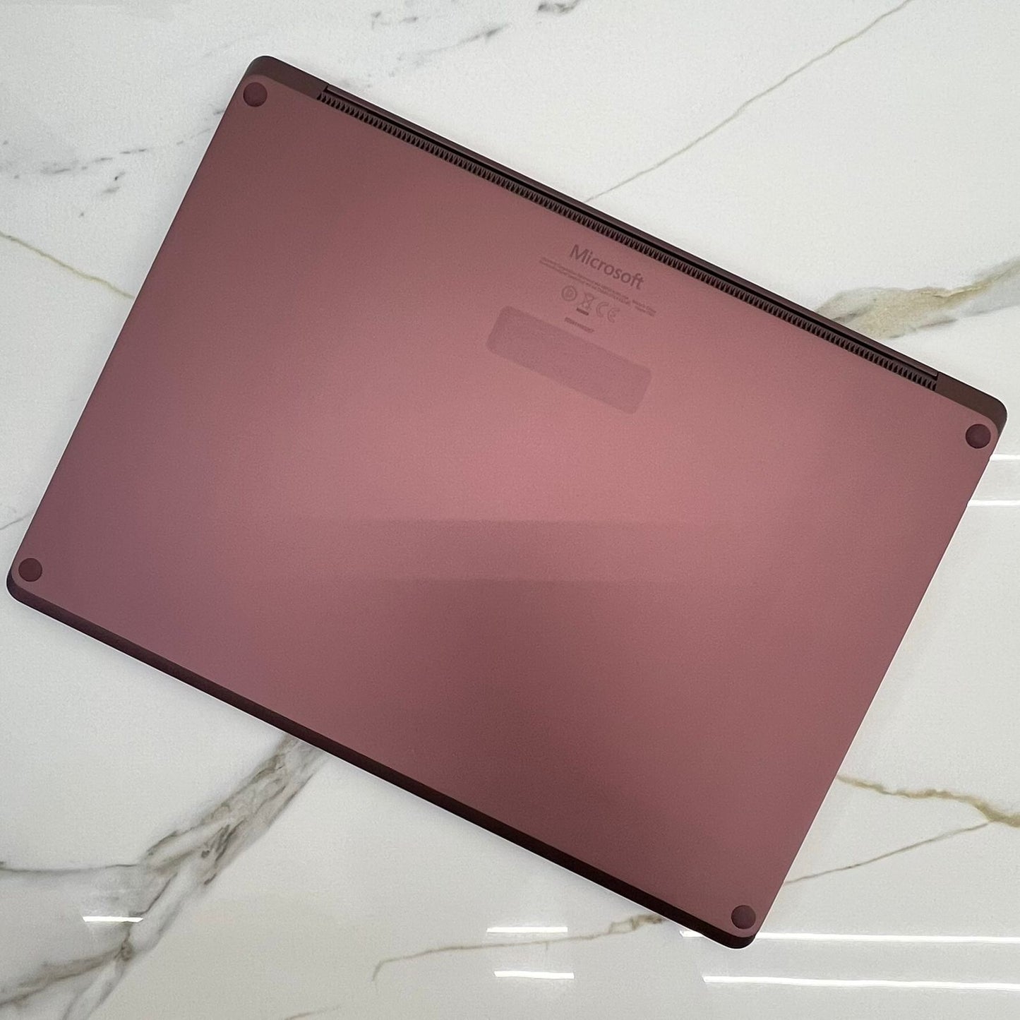 Microsoft Surface Laptop 2 - Core i7 8th, 8/256