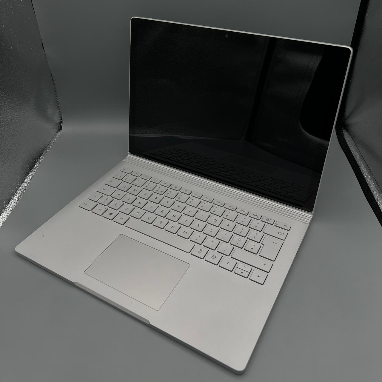 Microsoft Surface Book 2